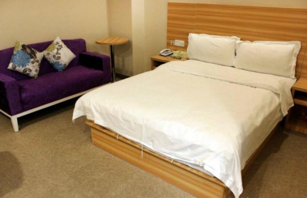 Xiangmei Chain Hotel Shenzhen Qianhai Branch Экстерьер фото